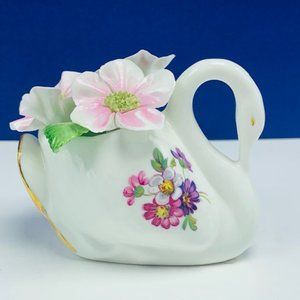 Royale Stratford vtg Swan figurine apple blossom